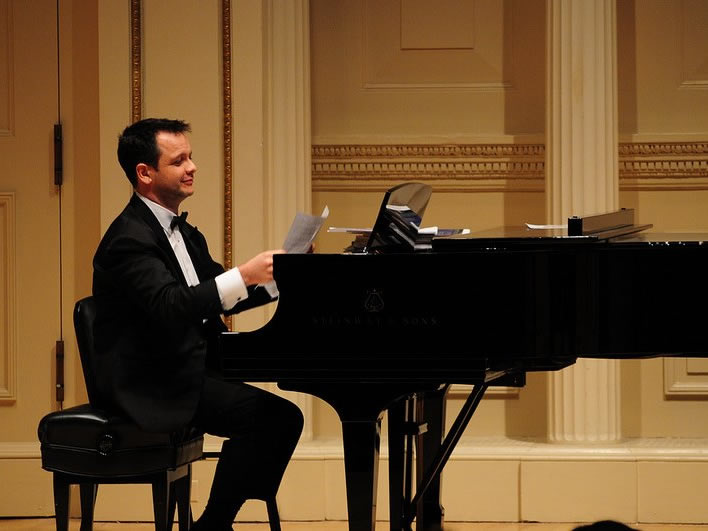 Fábio Bezuti with French soprano Anne-Julia Audray and flutist Laura Falzon at Weill Recital Hall, Carnegie Hall, December 6, 2012.