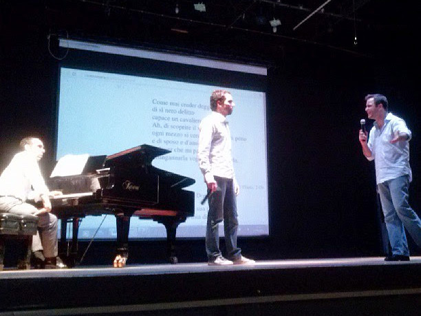 Fábio Bezuti teaching a masterclass on Mozart's recitatives for students. Dr. Ricardo Ballestero piano. II VOX:IA UNICAMP 2013 conference on vocal expressions in musical performance. Campinas, Brazil, June 7, 2013.